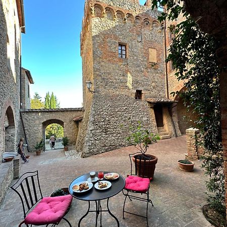 Willa Castel Pietraio Monteriggioni Zewnętrze zdjęcie