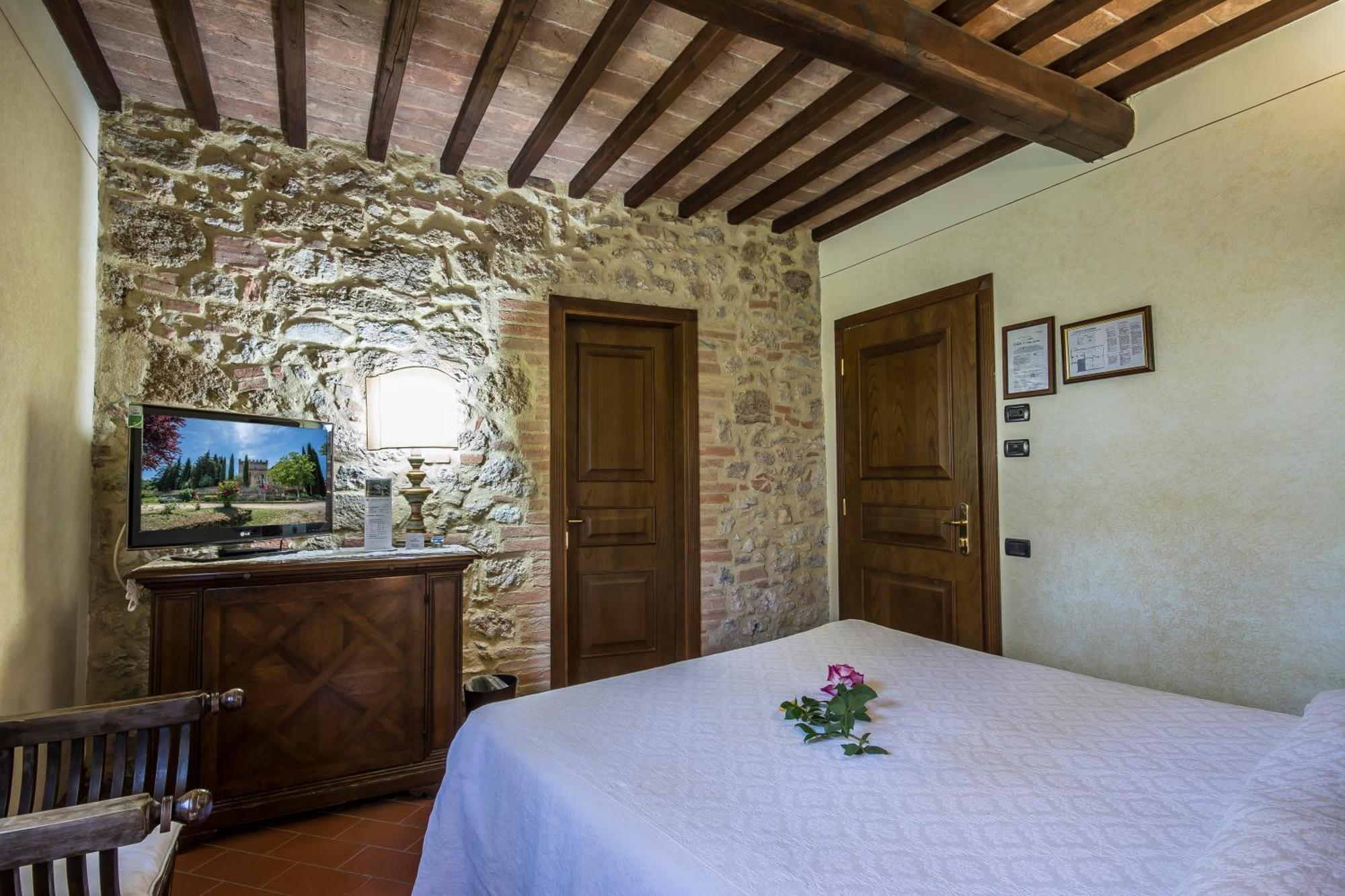 Willa Castel Pietraio Monteriggioni Zewnętrze zdjęcie